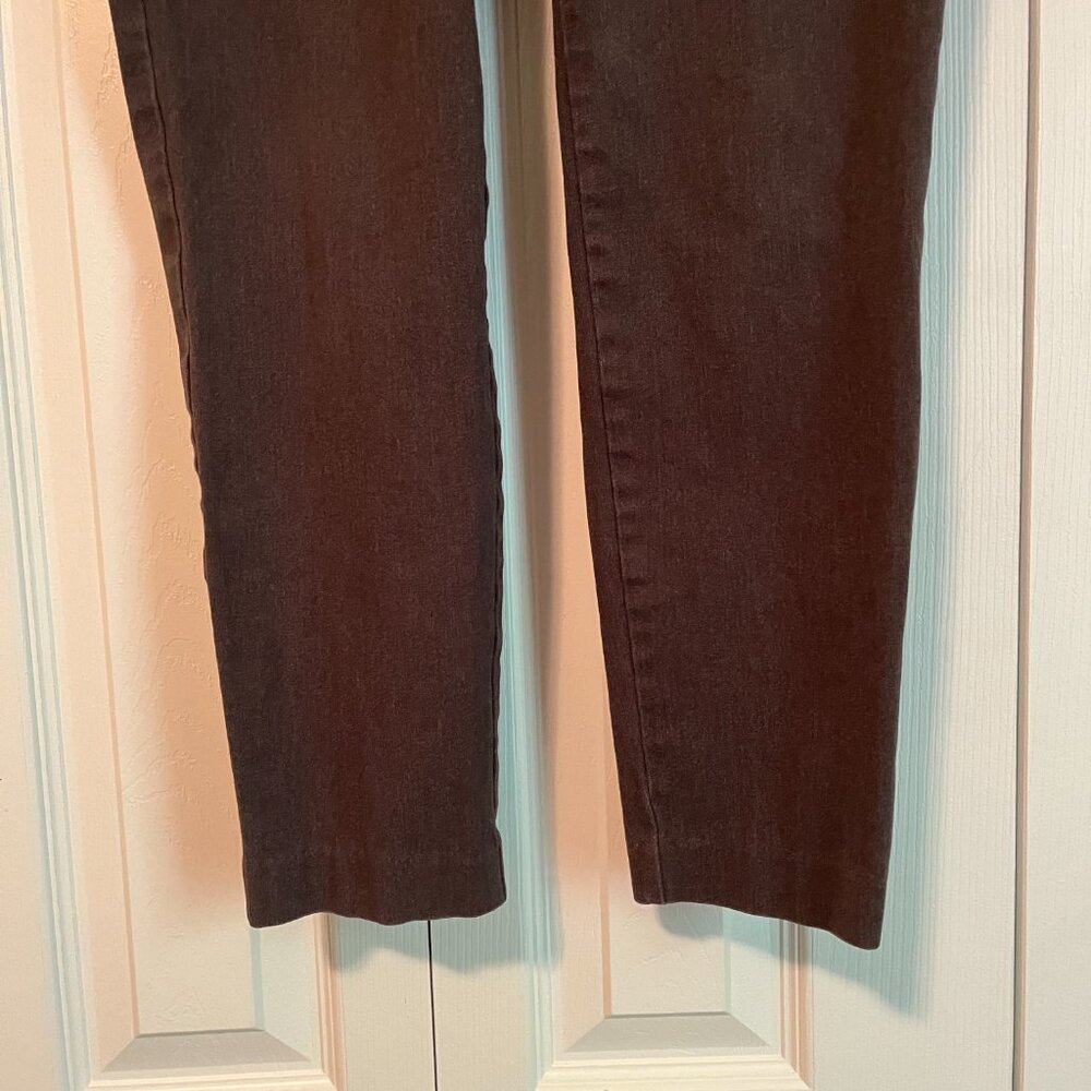 Capris - Picture 3 of 4